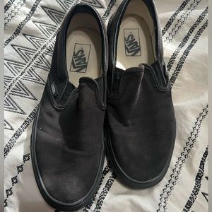 Women black vans